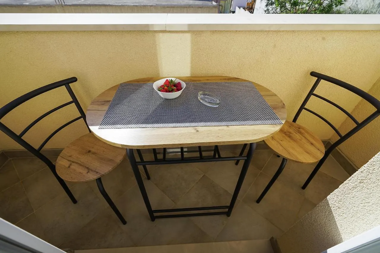Studio Apartman M&F Apartment Split