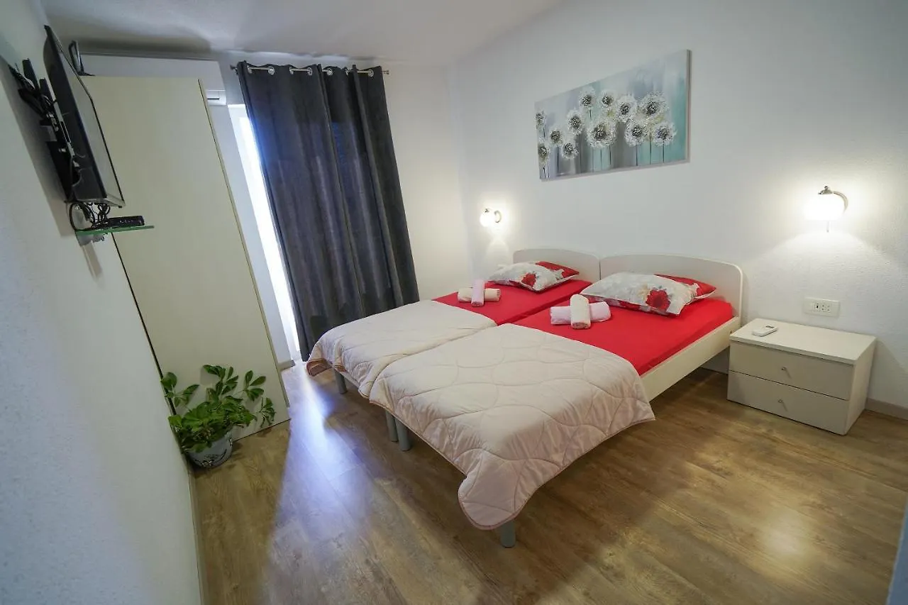Studio Apartman M&F Apartment Split